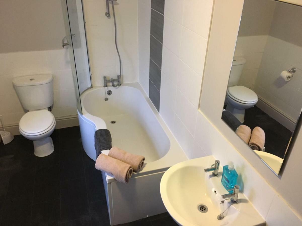 הוילה הוליהד @33 Fab Townhouse מראה חיצוני תמונה